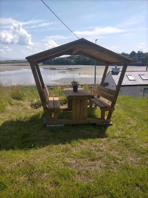 2 Quay Road, Killala. Stunning Sea Front Cottage Eksteriør bilde