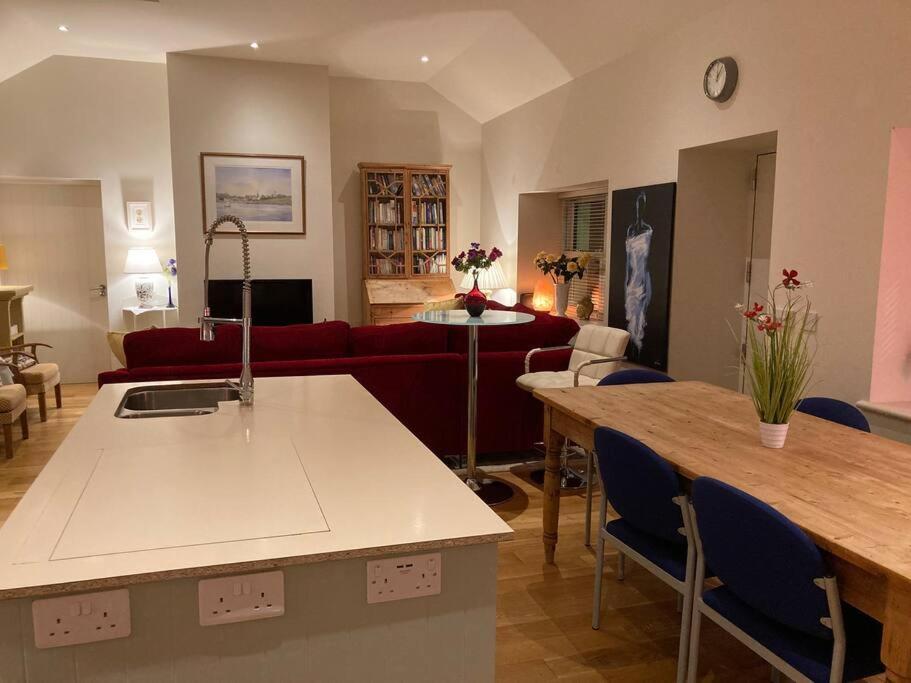 2 Quay Road, Killala. Stunning Sea Front Cottage Eksteriør bilde